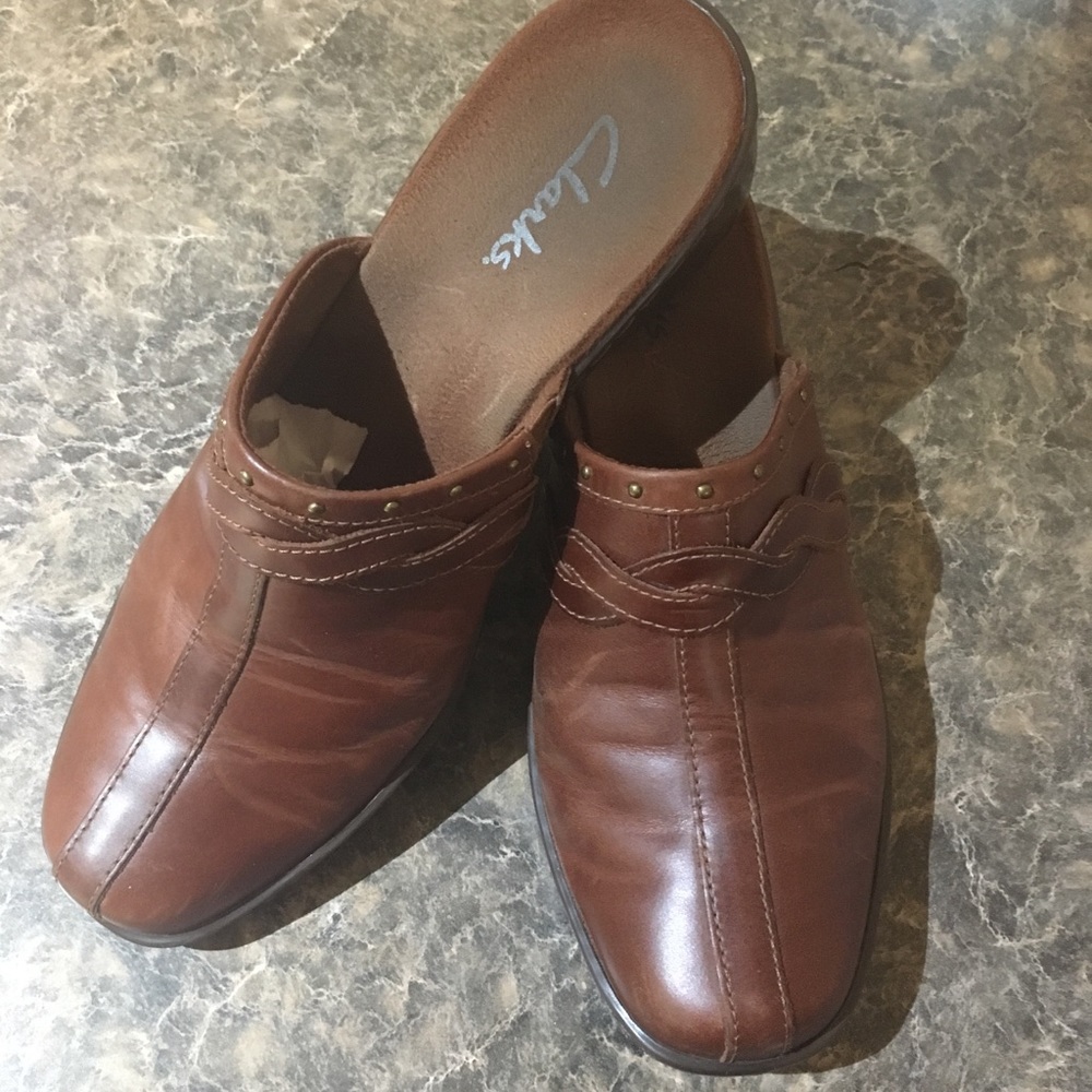 Clark’s Brown Leather Clogs Mules